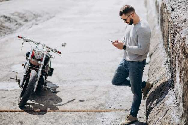 Strategic Approaches to Connecting with Fellow Riders