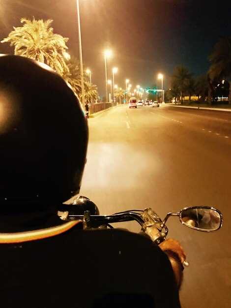 Riding at Night – Visibility and Safety Tips